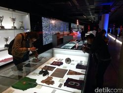 Aksi Barca Melumat Sporting Gijon dari Oppo F1s