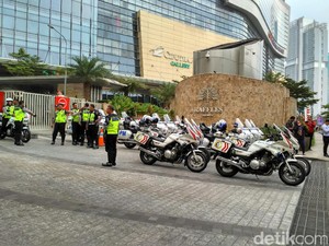 Raja Salman Bersiap ke DPR, Dikawal 15 Motor Patwal