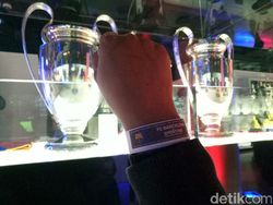 Aksi Barca Melumat Sporting Gijon dari Oppo F1s