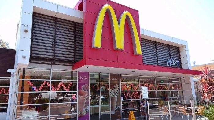 Australia Tindak Pekerja Asing di Gerai Cepat Saji
