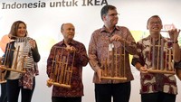 Acara itu sekaligus peresmian program Teras Indonesia di IKEA Alam Sutera, Tangerang, Kamis (2/3). Pool/dok. IKEA.