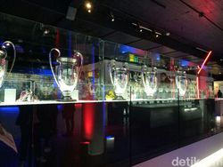 Aksi Barca Melumat Sporting Gijon dari Oppo F1s