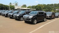 Selain BMW Seri 7 yang akan mengangkut 15 kepala negara, ada juga pengawalan dari mobil-mobil SUV.