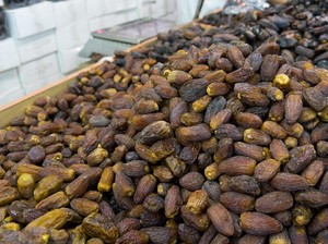 Serba-serbi Belanja Oleh-oleh di Makkah dan Madinah