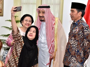Momen Raja Salman di Jakarta: Jadi Rebutan Selfie dan Diajak Vlog