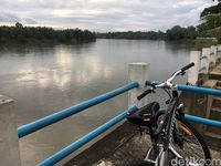 Pinggiran Sungai Kampar di Bangkinang