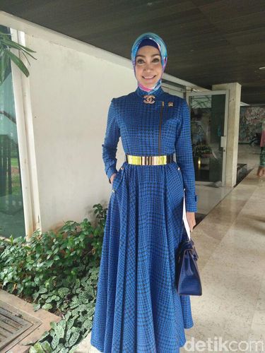 Foto: Gaya Hijab 7 Ibu-ibu Pejabat Anggota DPR RI