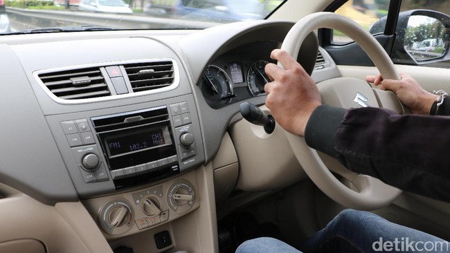 Punya Mobil Matik? Ini Cara Mengendarainya Supaya Irit BBM Punya Mobil Matik? Ini Cara Mengendarainya Supaya Irit BBM
