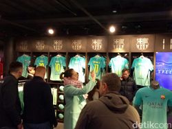 Aksi Barca Melumat Sporting Gijon dari Oppo F1s