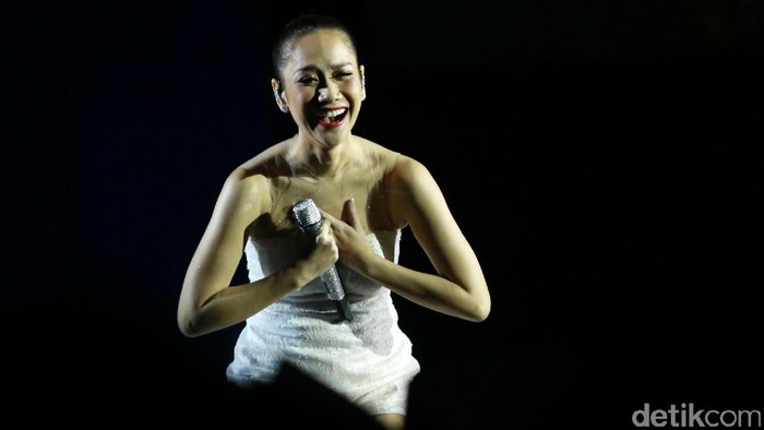 Konser Tunggal Perdana BCL yang Menawan