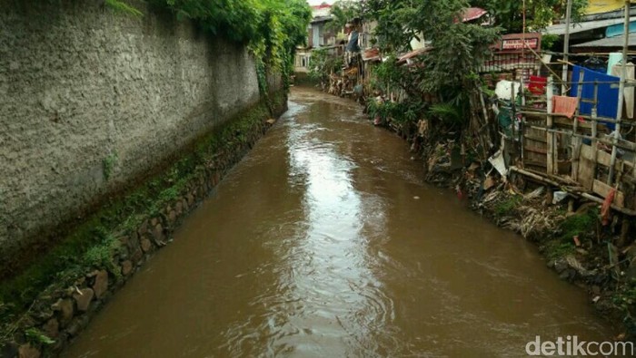 Ibu yang Hanyut di Kali Krukut Ditemukan Jasadnya di Benhil