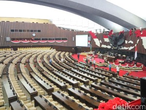 Kapolda Cek Pengamanan Gedung Parlemen Jelang Ketibaan Raja Salman