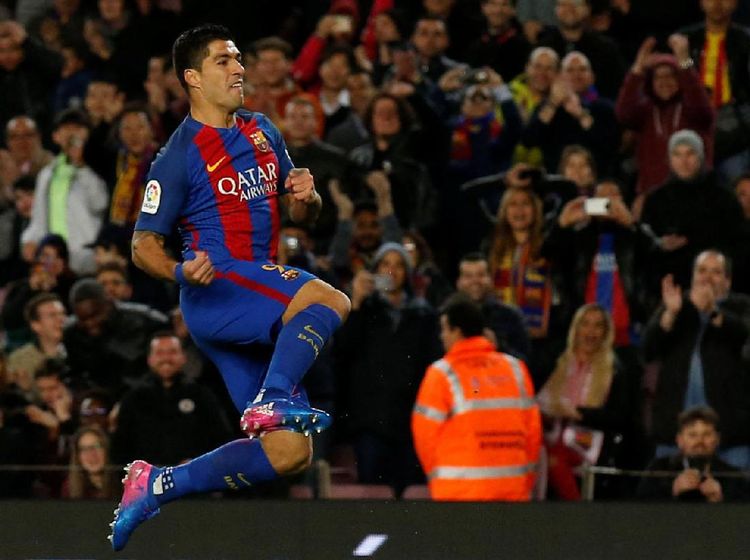 Gasak Sporting Gijon, Barca ke Puncak Klasemen