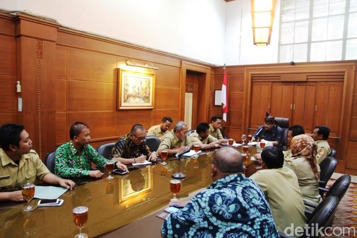 Tak Ingin Dipenjara, Perwakilan Kepala Desa Temui Mendes