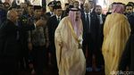 Raja Salman Tunaikan Salat Tahiyatul Masjid di Istiqlal