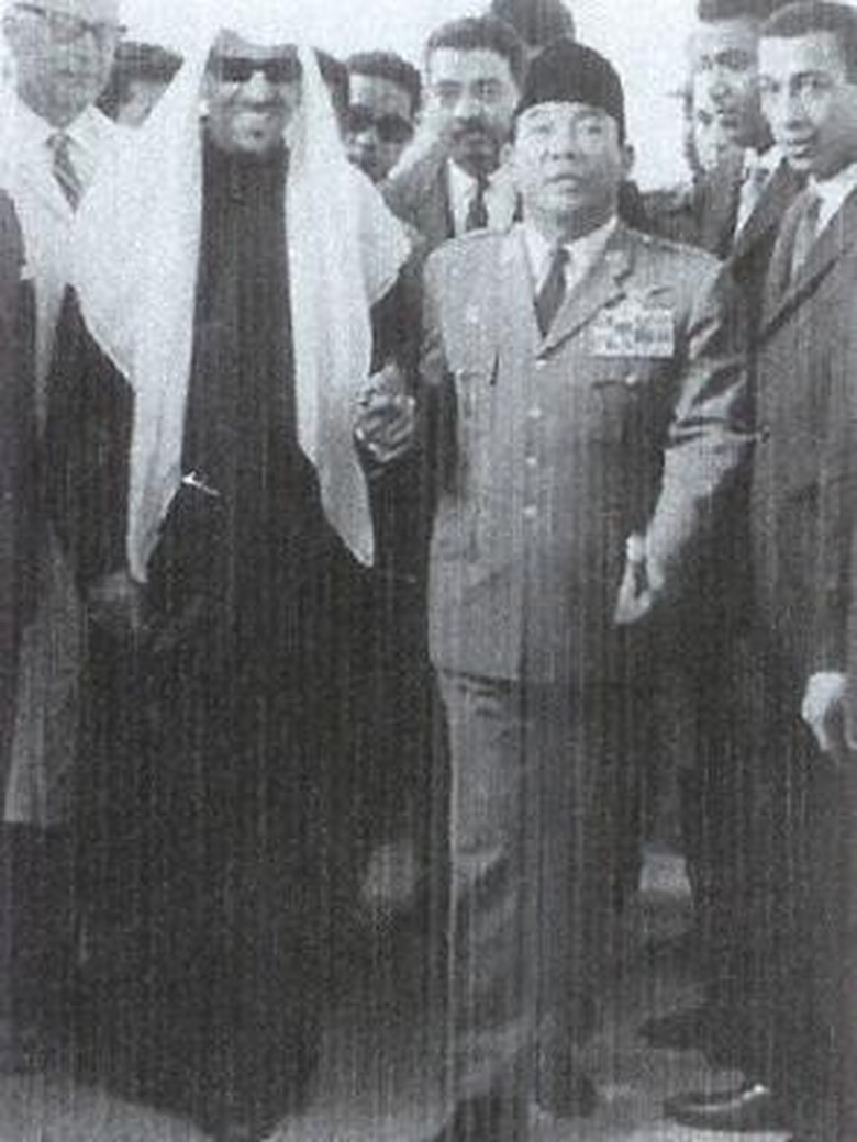 30+ Trend Terbaru Gambar Sketsa Hitam Putih Presiden Soekarno - Tea And Lead