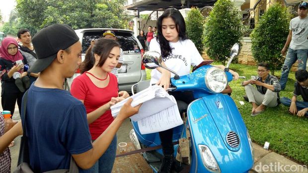 Prilly Latuconsina