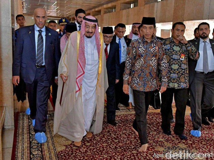 Kata Pengurus Masjid Soal Sepatu Khusus Raja Salman Di Dalam Istiqlal