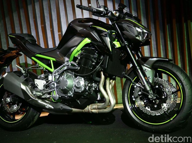 Harga Kawasaki Z900 Lebih Mahal Rp 13 Juta dari Z800