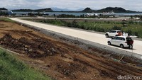 Mulai dari km 0 di Pelabuhan Bakauheni di Lampung Selatan, hingga wilayah Terbanggi Besar yang berada di Lampung Tengah, dengan pembagian empat paket pengerjaan, serta empat kontraktor berbeda di setiap paketnya.