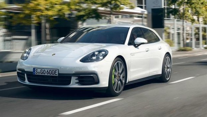 Porsche Panamera Ada Versi Wagon