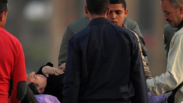 Hosni Mubarak terbaring di ranjang usai hadiri sidang di Kairo