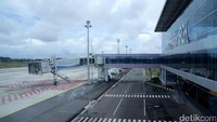 Bangunan terminal baru yang tampak baru dan bersih itu berdiri di atas lahan 12 ribu meter persegi dari total luas lahan sekitar 152 hektar.