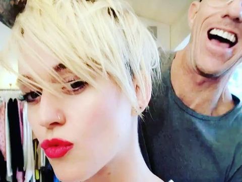 Penampilan Baru Cara Delevingne dengan Rambut Pendek Platinum