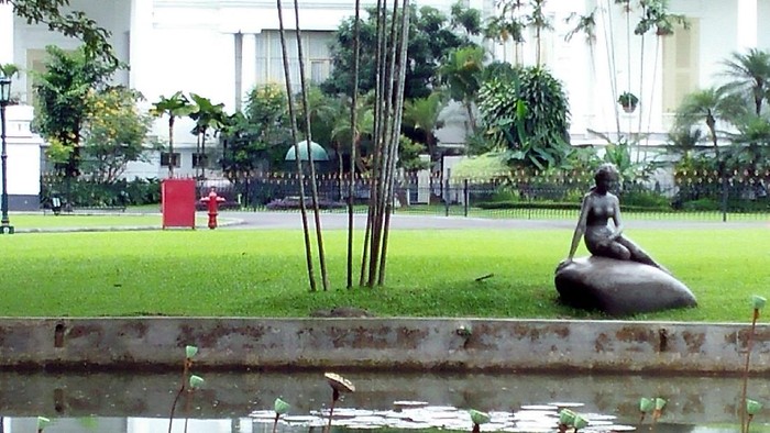 Kisah Patung Bugil Istana Bogor yang Ditutup Pohon Saat Raja Salman Datang