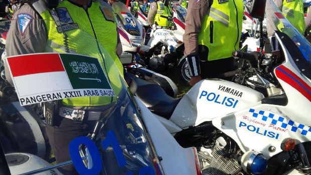 Motor voorijder hingga Anoa diterjunkan.