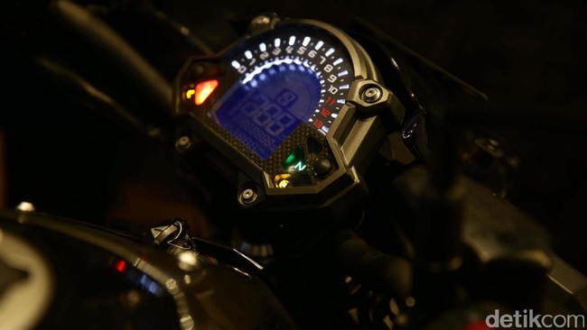 Harga Kawasaki Z900 Lebih Mahal Rp 13 Juta dari Z800