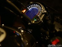 Harga Kawasaki Z900 Lebih Mahal Rp 13 Juta dari Z800