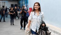 Aura kebahagiaan terpancar dari presenter berusia 31 tahun itu. Pool/Noel/detikFoto.