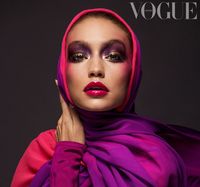 Biasa Tampil Seksi, Bella Hadid Pakai Busana Tertutup untuk Vogue Arabia