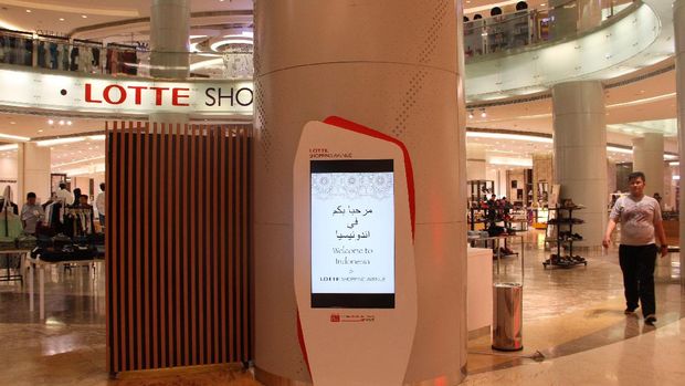 Sebelum Liburan ke Bali, Delegasi Raja Salman Belanja di Lotte