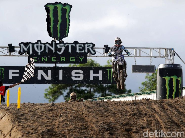 Nancy Van De Ven Menang di WMX Race 1