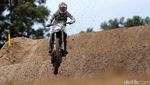 Aksi-aksi Crosser Wanita di MXGP