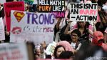 Aksi Womens March di Depan Istana Merdeka