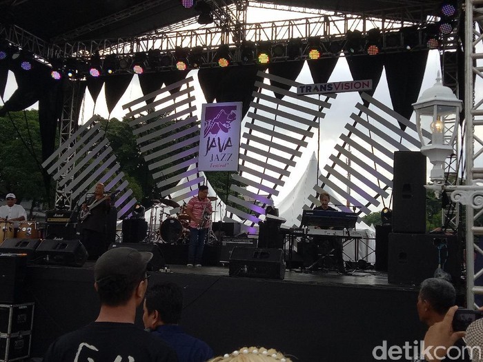 Penampilan Prima Fariz RM di BNI Java Jazz 2017