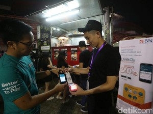 Serunya Belanja Pakai UnikQu di BNI Java Jazz Festival