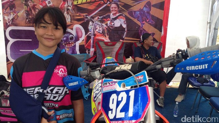 Monica Defeter Direstui Ibu Jadi Crosser, tapi Pendidikan Tetap Utama