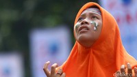 Aksi ini dilakukan oleh anak-anak dari rumah belajar dan berkarya Rumah Amalia.
