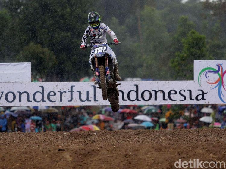 Courtney Duncan Menangi Race 2 MXW