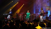 Irama latin khas Brasil menyihir satu ruangan di Hall D2, JIExpo Kemayoran, Jakarta Utara, Sabtu (4/3/2017) malam. Foto: Hanif/detikHOT