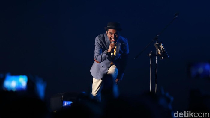 Merinding, Glenn Fredly Anggap Nyanyikan Salawat Obat Rindu