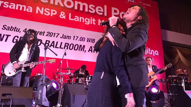 Kahitna Hibur 150 Pelanggan Musik Digital Telkomsel