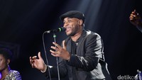 Memulai aksinya, Smilling Faces menjadi lagu pertama band asal London, Inggris.  Foto: Hanif/detikHOT