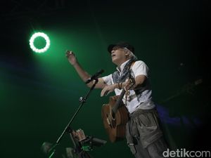 Lirik dan Chord Lagu Kisah Sepeda Motorku dari Iwan Fals