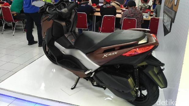 Yamaha XMAX