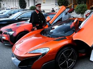 Radamel Falcao Kendarai McLaren 675LT